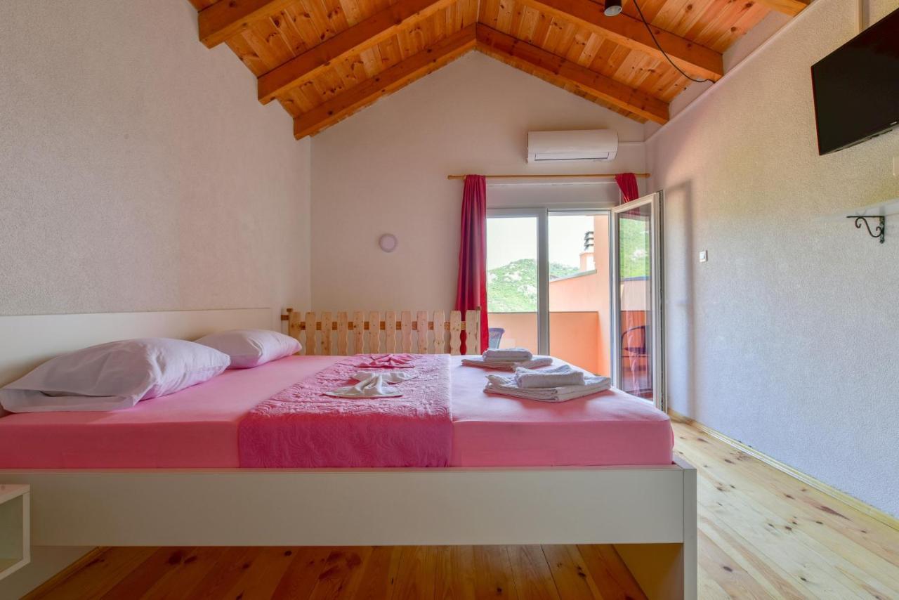Lakeview Andela Virpazar