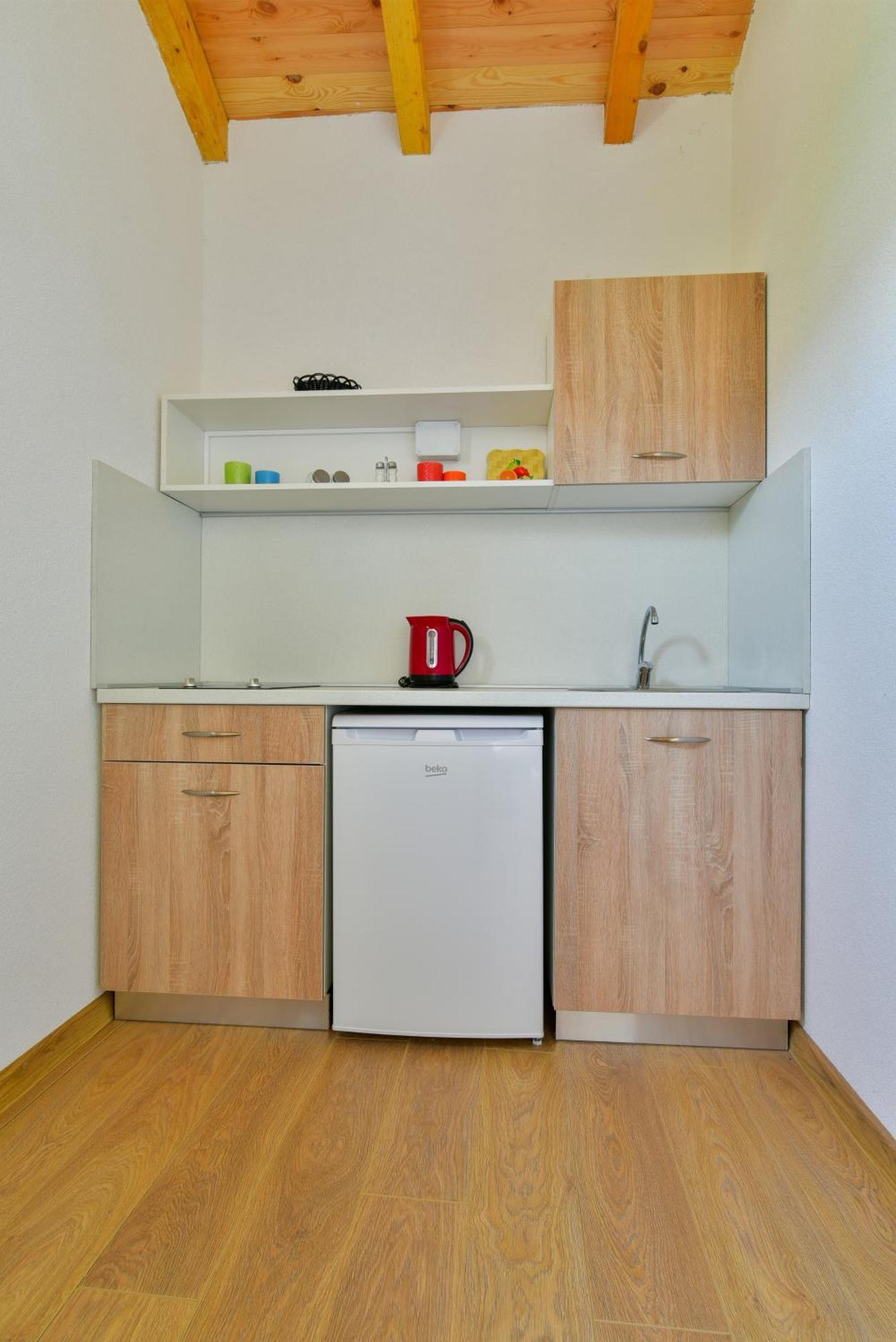 Lakeview Andela Virpazar