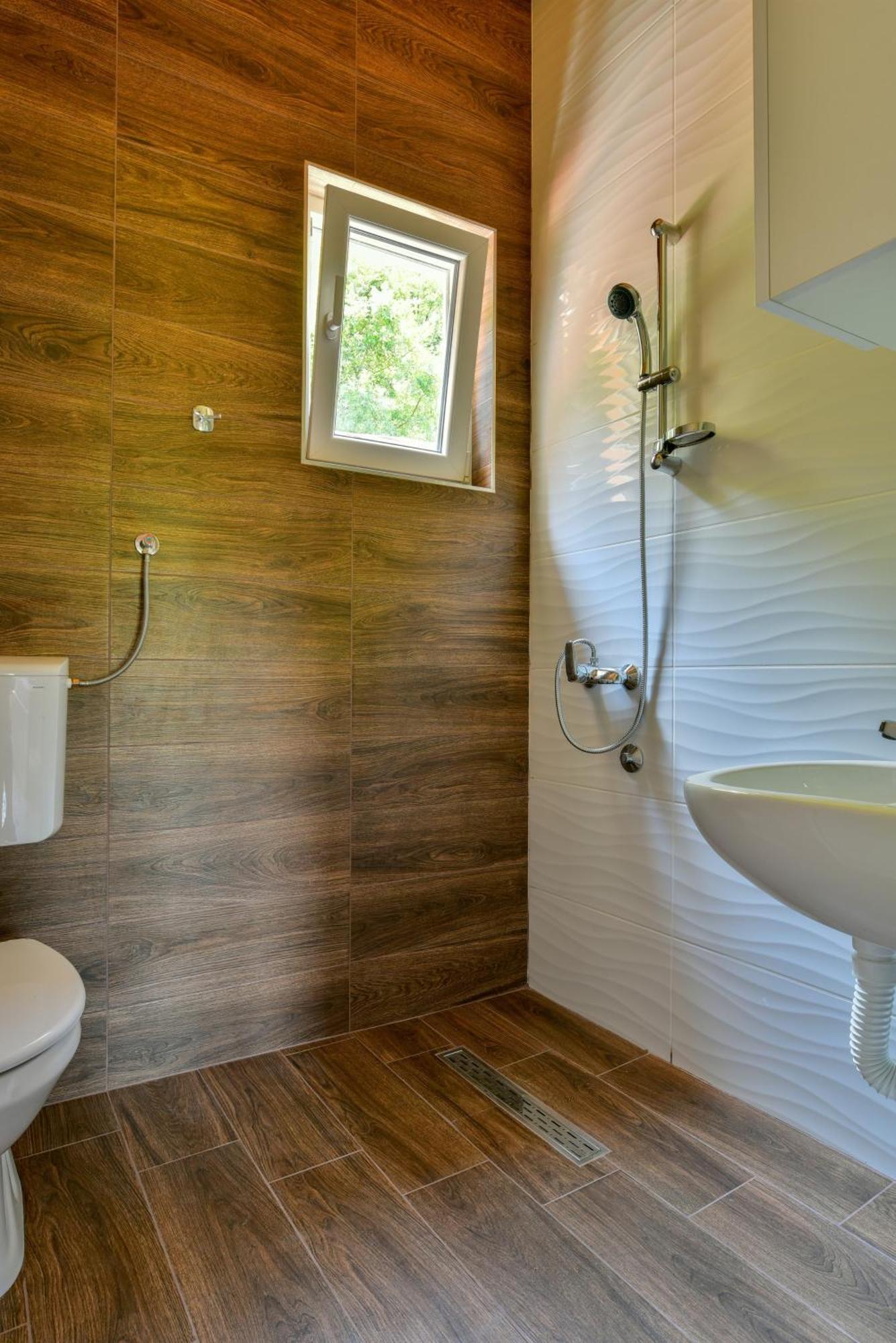 Apartment Lakeview Andela Virpazar