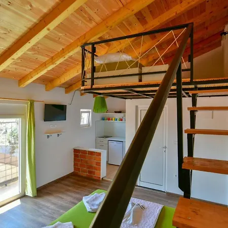 Lakeview Apartments Andela Вирпазар Номер фото