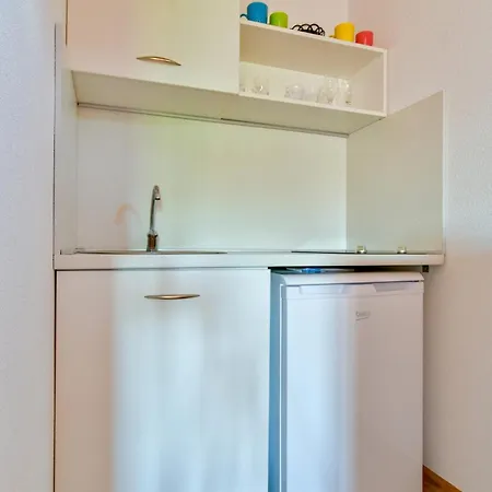 Lakeview Apartments Andela Вирпазар Номер фото