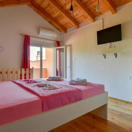 Lakeview Apartments Andela Вирпазар Номер фото