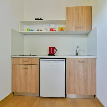 Lakeview Apartments Andela Вирпазар Номер фото