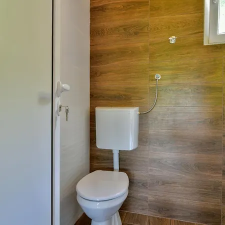 Lakeview Apartments Andela Вирпазар Номер фото